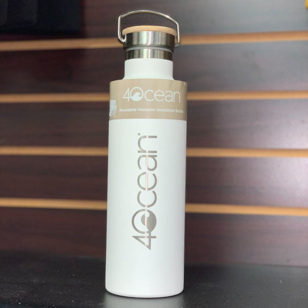 NWT 4OCEAN ECO WATER BOTTLE